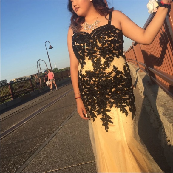 Prom Dress - Picture 4 of 4